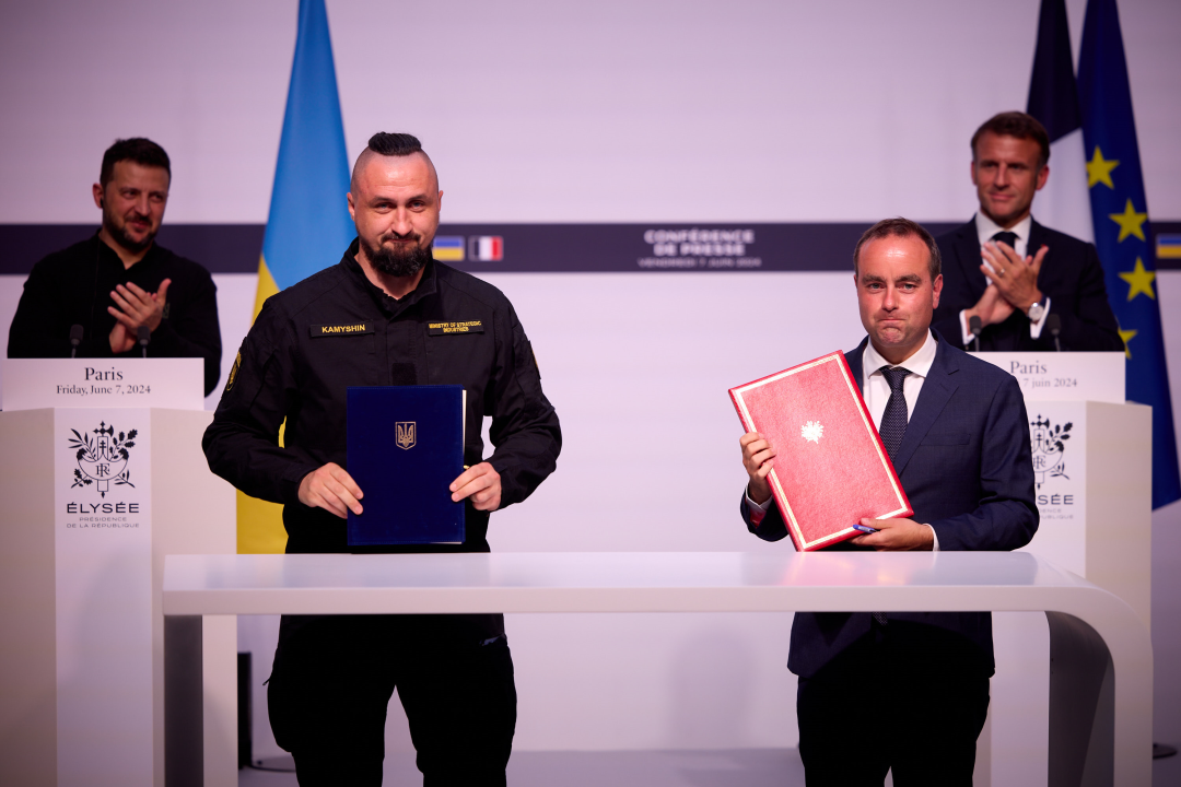Україна і Франція уклали нові угоди в сфері оборонної промисловості